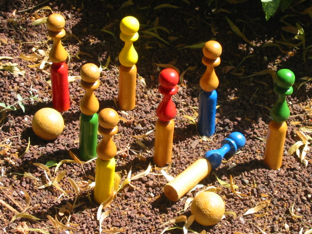 jeu de quilles couleurs.jpg